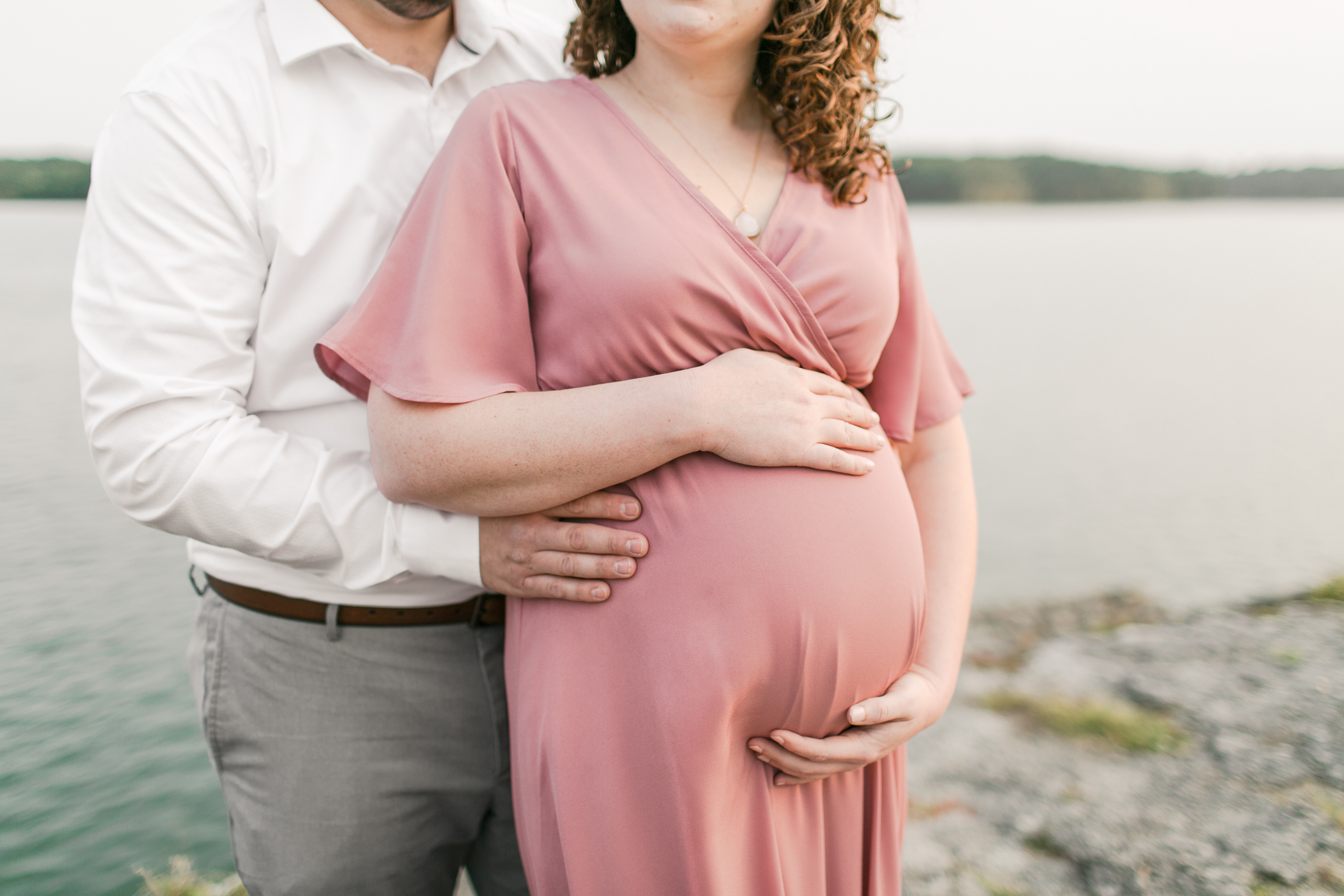 Kansas City Maternity Photographer Alissa Bird Portraits Lake Session