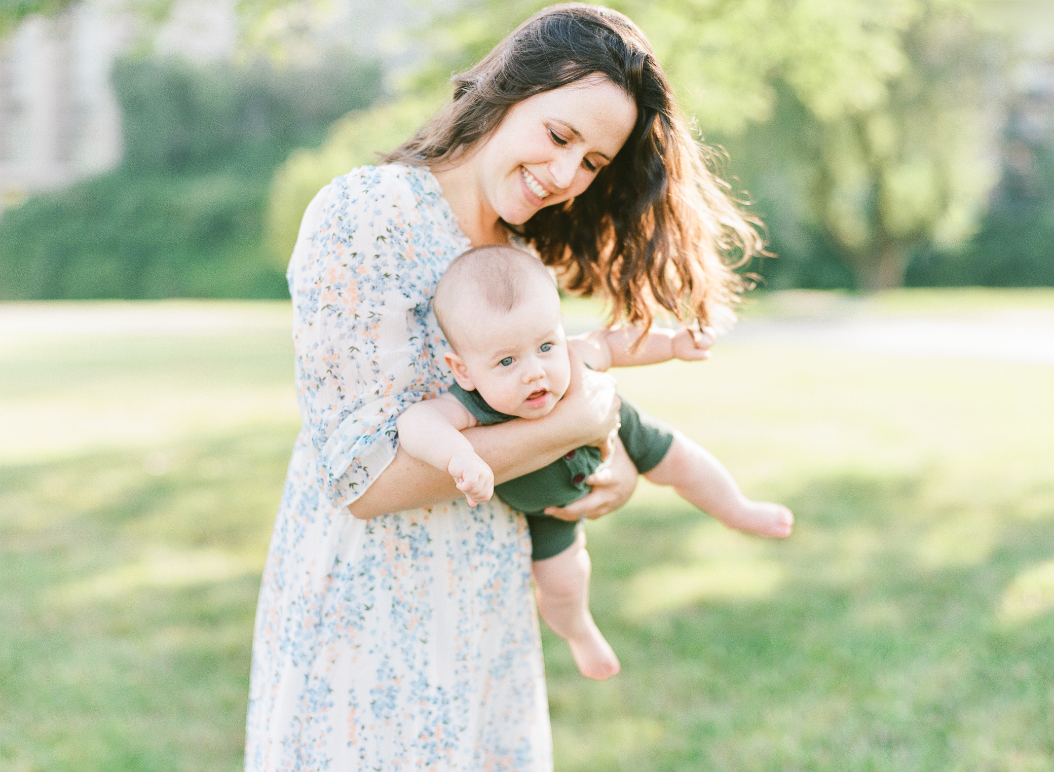 Kansas-City-Film-Photographer-Kansas-City-Family-Photographer-Kansas-City-Lifestyle-Family-Photography-Kansas-City-Motherhood-Photographer-Alissa-Bird-Portraits-4