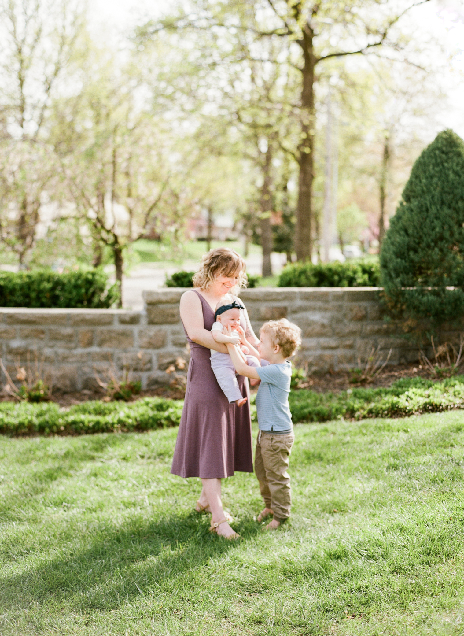 Kansas City Family Photographer KC spring family photos