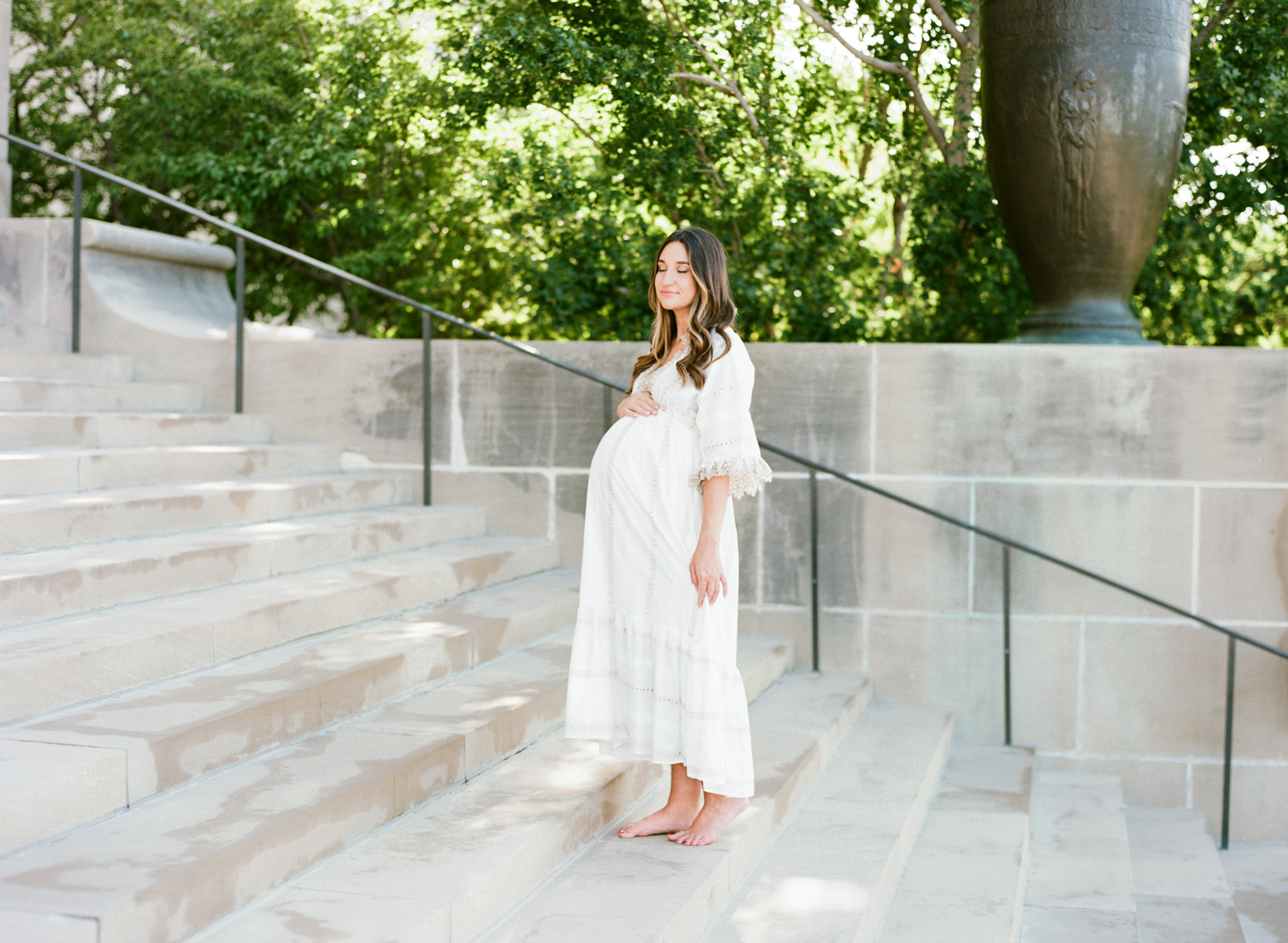 Kansas-City-Maternity-Photographer-Kansas-City-Maternity-Photography-Summer-Maternity-Session-at-The-Nelson-Atkins-KC-Maternity-Photographers-Alissa-Bird-Portraits-5